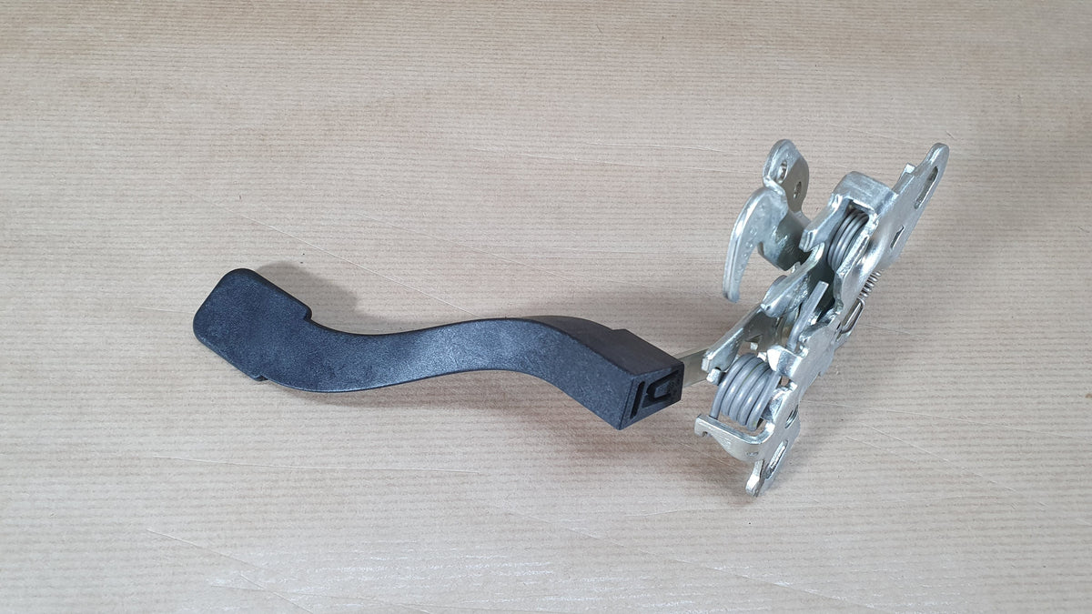 Serrure de capot d’origine pour Peugeot 301 — 9677035280 — vue 2