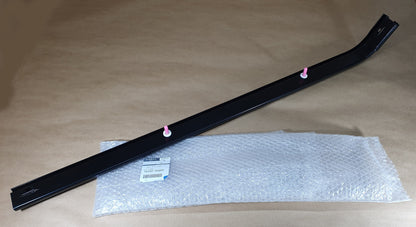 Guide de porte coulissante d’origine pour Nissan Primastar — 7639000Q0D — vue 1