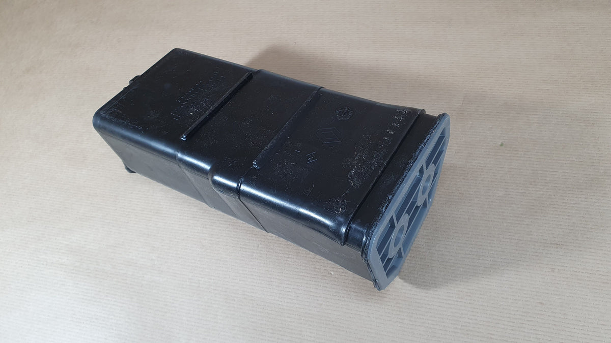Canister de vapeurs de carburant d’origine pour Renault Laguna II — 8200004960 — vue 2