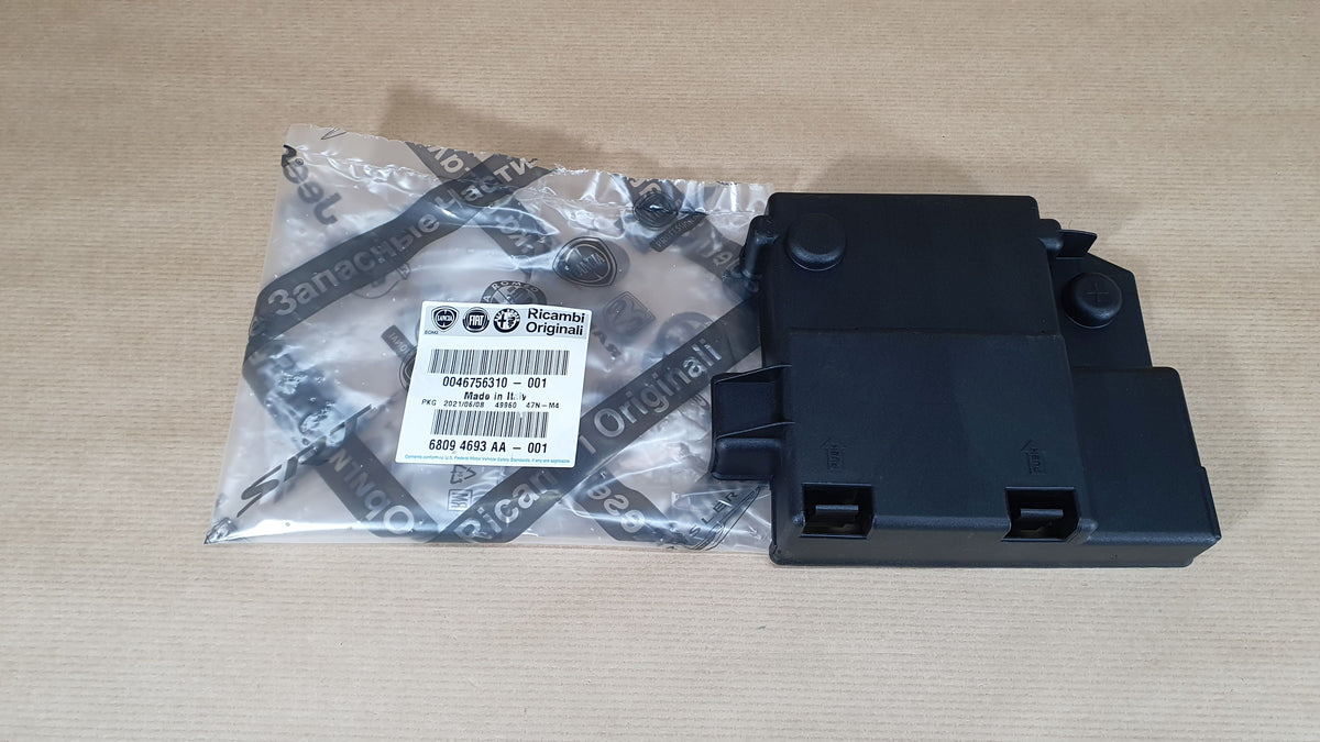 Cache de batterie pour Fiat Grande Punto — 46756310 — vue 1