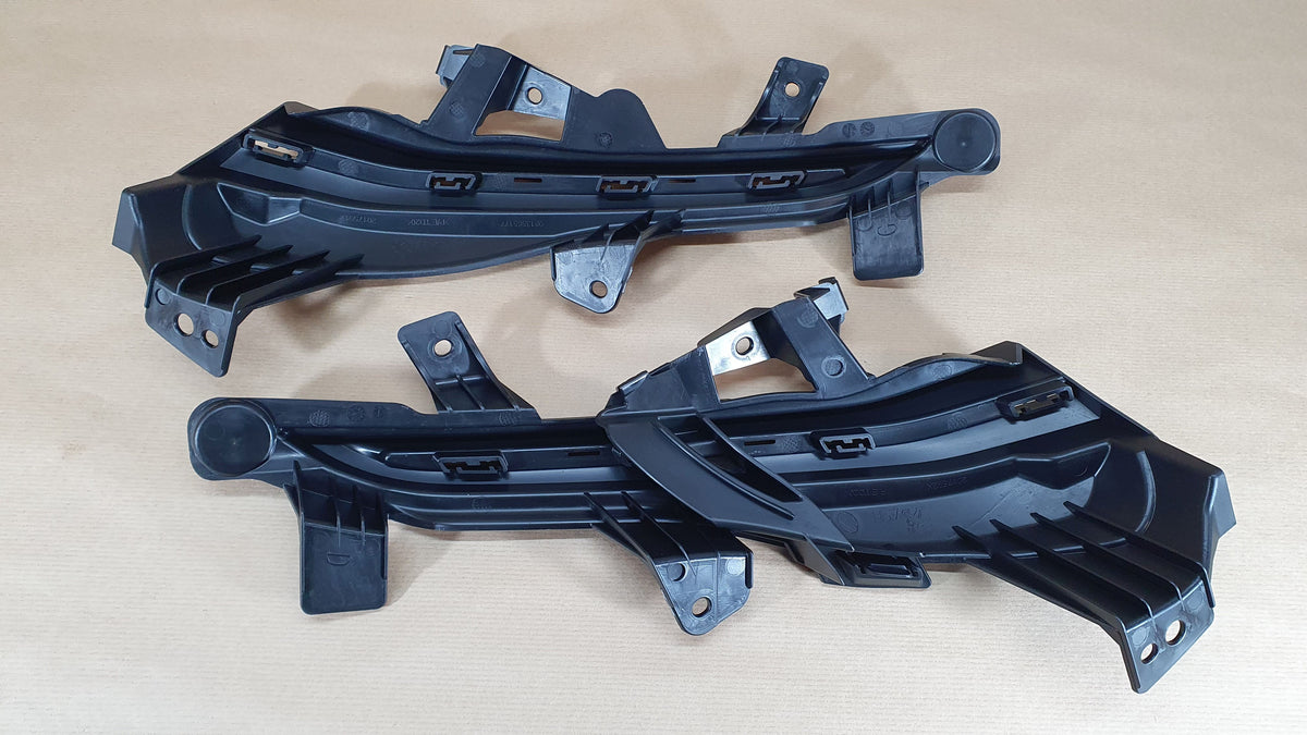 Cache de pare-chocs avant pour Peugeot 508 II — 1637823180 — vue 1