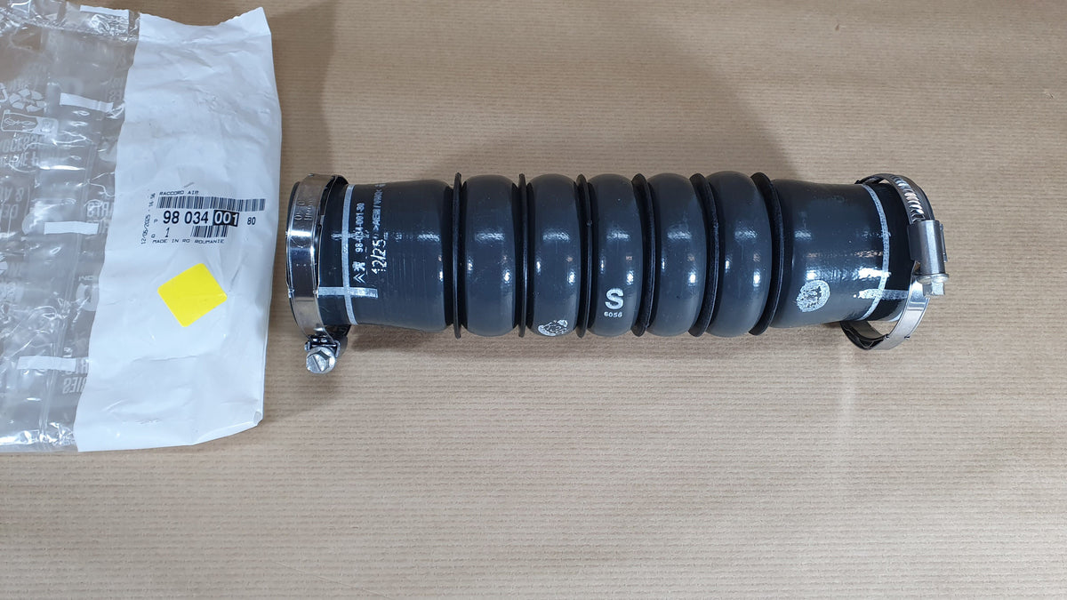 Durite d’échangeur d’air pour Citroën C5 III 1.6HDi — 9803400180 — vue 1