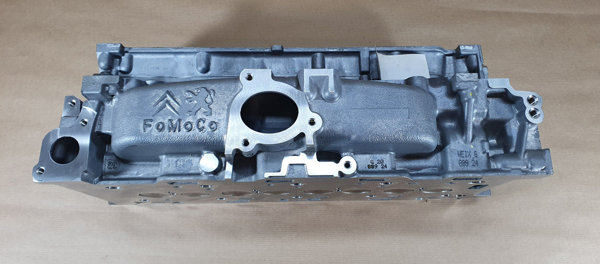 Culasse pour Citroën / Peugeot 1.6 HDi — 1682801880 — vue 1