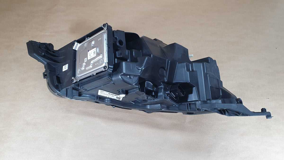 Projecteur avant côté gauche pour Peugeot 2008 II — 9850598680 — vue 1