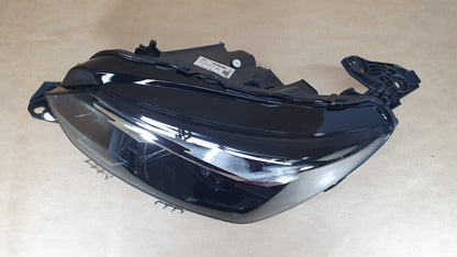 Projecteur avant côté gauche pour Peugeot 2008 II — 9850598680 — vue 2