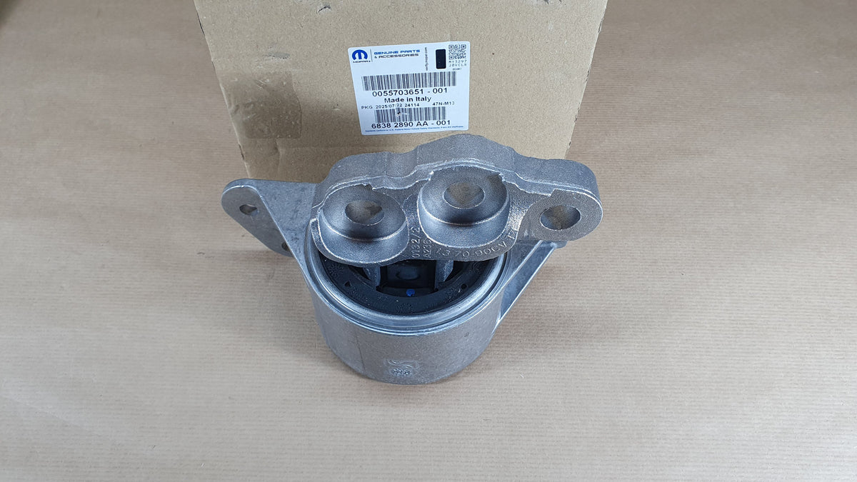 Support moteur pour Fiat 500 / Punto 1.3 — 55703651 — vue 1