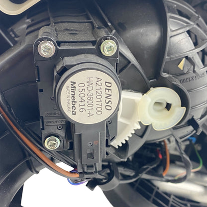 Pièce d'origine Boîtier de chauffage complet pour Renault Clio IV 272705924R