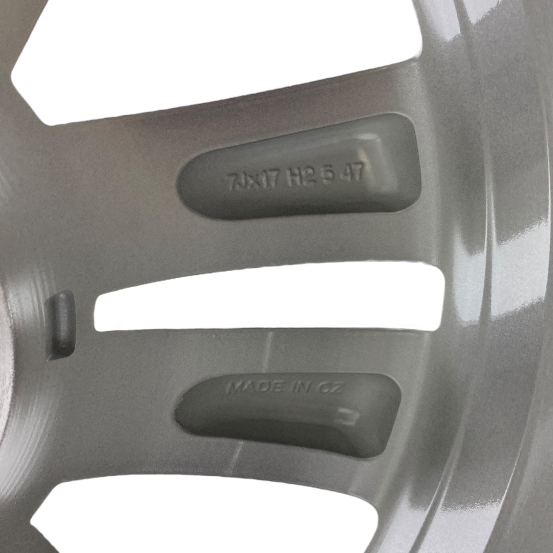 Pièce d'origine Jante alliage 17 pouces pour Renault Laguna III 403005270R