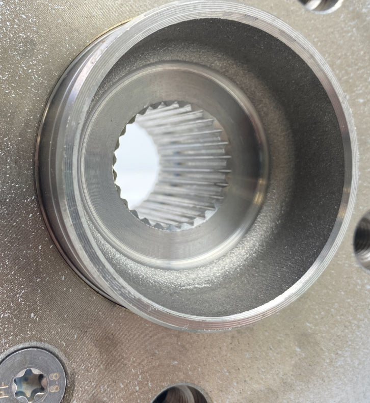 Pièce d'origine Fusée d'essieu avec disque de frein avant gauche pour Renault Clio IV RS 1.6 TCe 400159595R