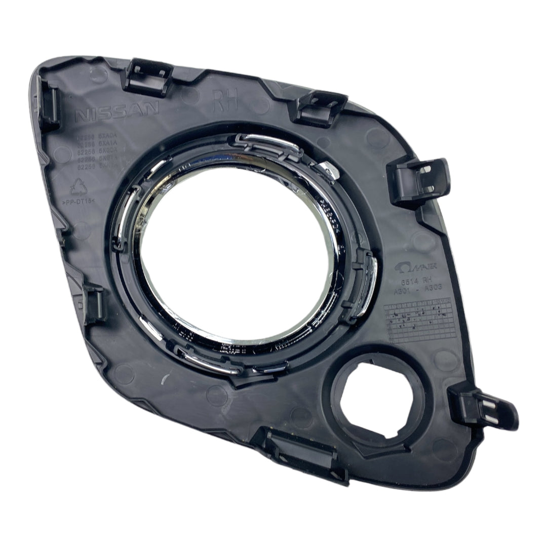 Pièce d'origine Grille de pare-chocs droite pour Mercedes X470 622565XA0A