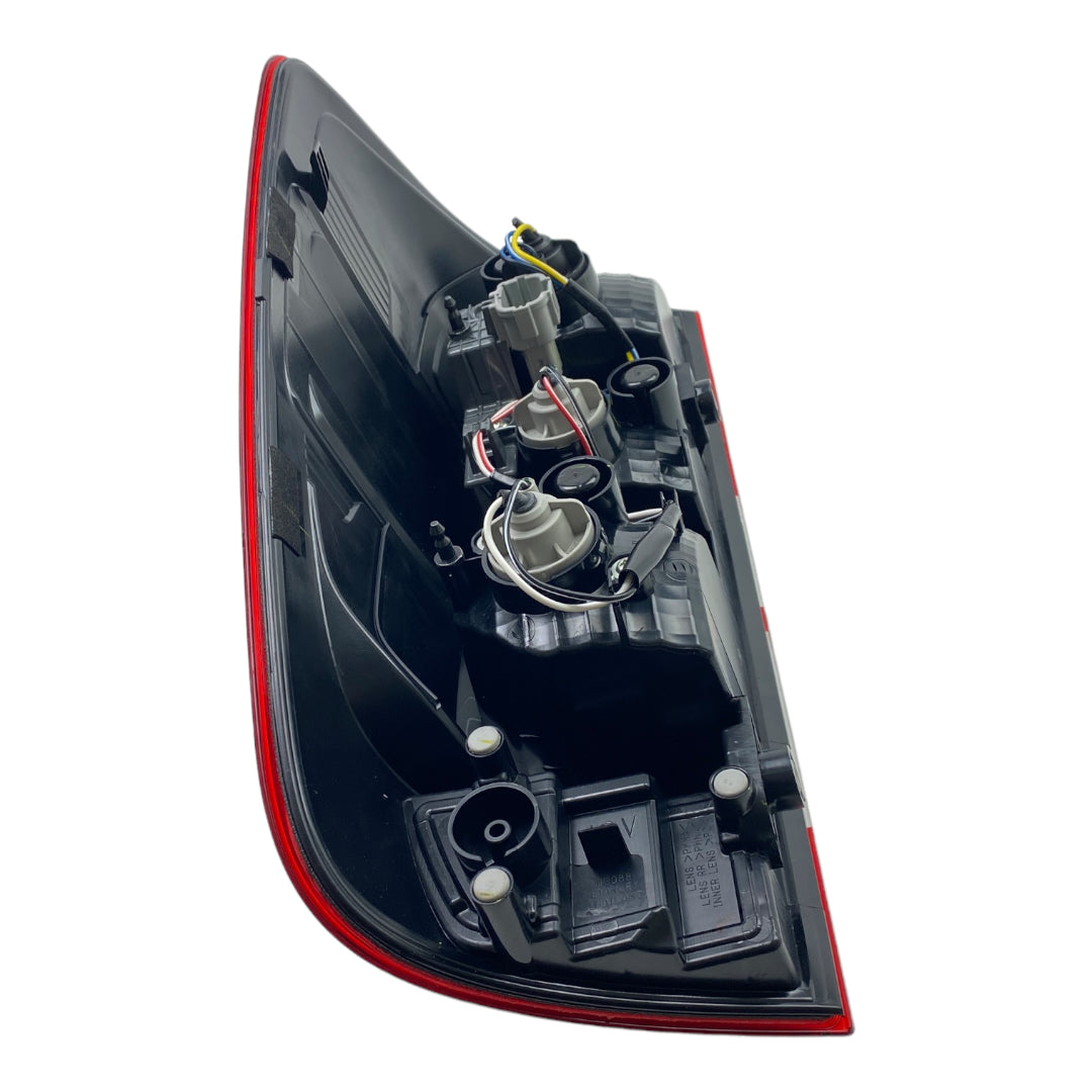 Pièce d'origine Feu arrière droit pour Renault Alaskan 26550-5JN0A