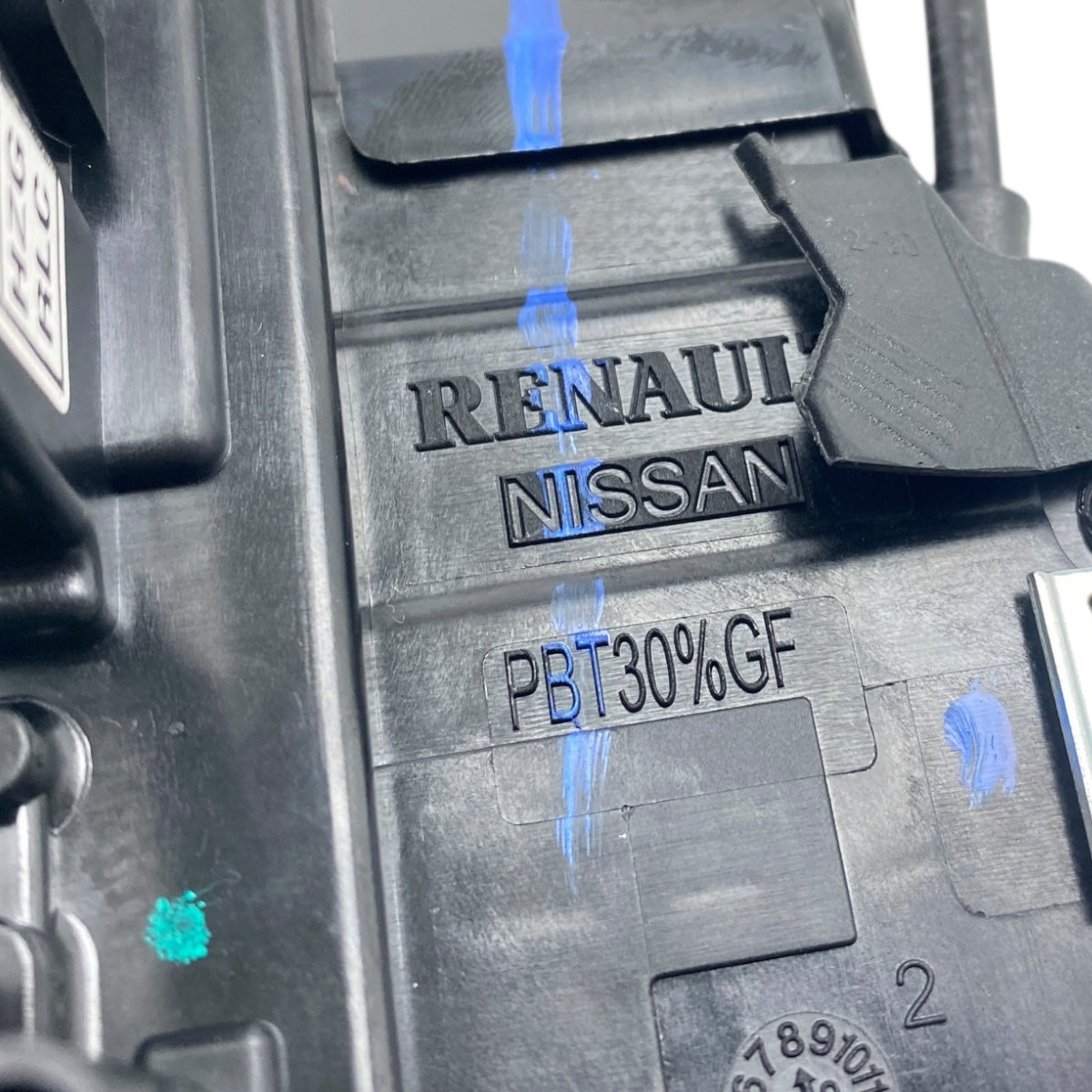 Pièce d'origine serrure de porte arrière gauche pour Renault Koleos II 825030470R
