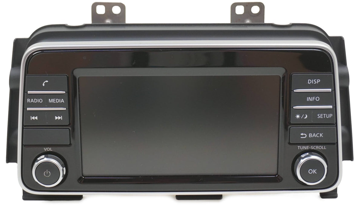 Autoradio CD pour Nissan Micra K14 — vue 1