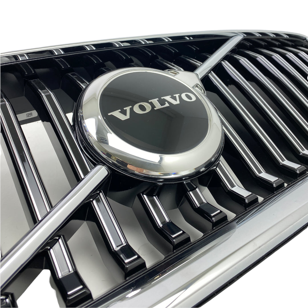 Calandre pour Volvo XC60 restylé dès 2021 — vue 2