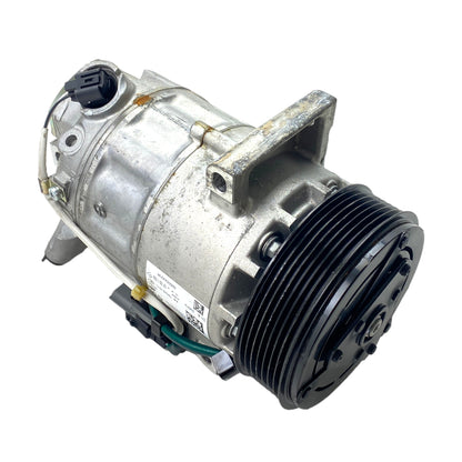 Pièce d'origine Compresseur de climatisation pour Renault Clio V 1.0 TCe 926004423R
