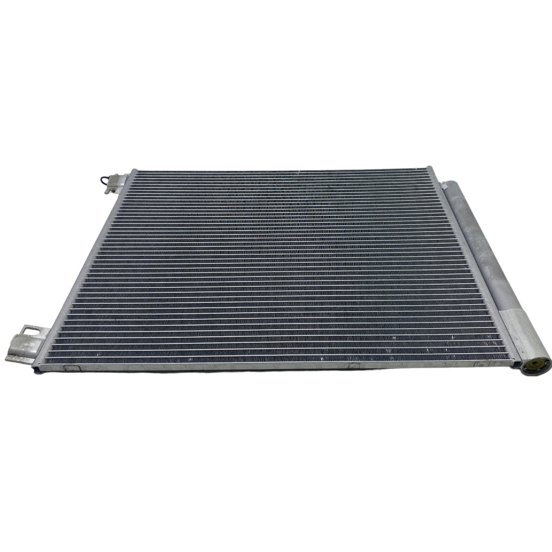 Pièce d'origine Condenseur de climatisation pour Renault 921004063R