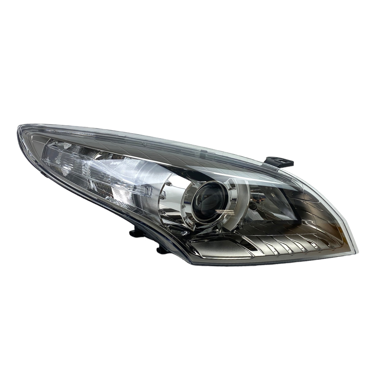 Pièce d'origine Phare xénon avant droit pour Renault Megane III 260106239R