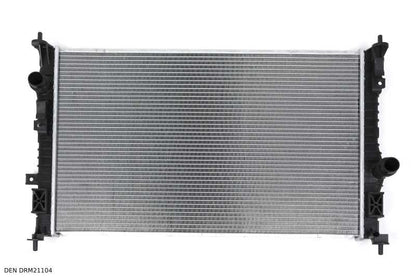 Radiateur de refroidissement Denso pour Citroën C4 Picasso à partir de 2013, Jumpy à partir de 2016 et Peugeot 308 à partir de 2013 — DEN DRM21104 — vue 2