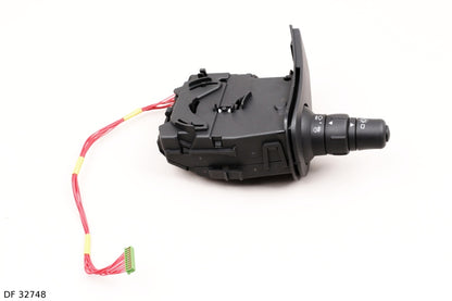 Commodo d’éclairage pour Renault Clio à partir de 2005, avec commande d’antibrouillards avant, avec allumage automatique — DF 32748 — vue 3