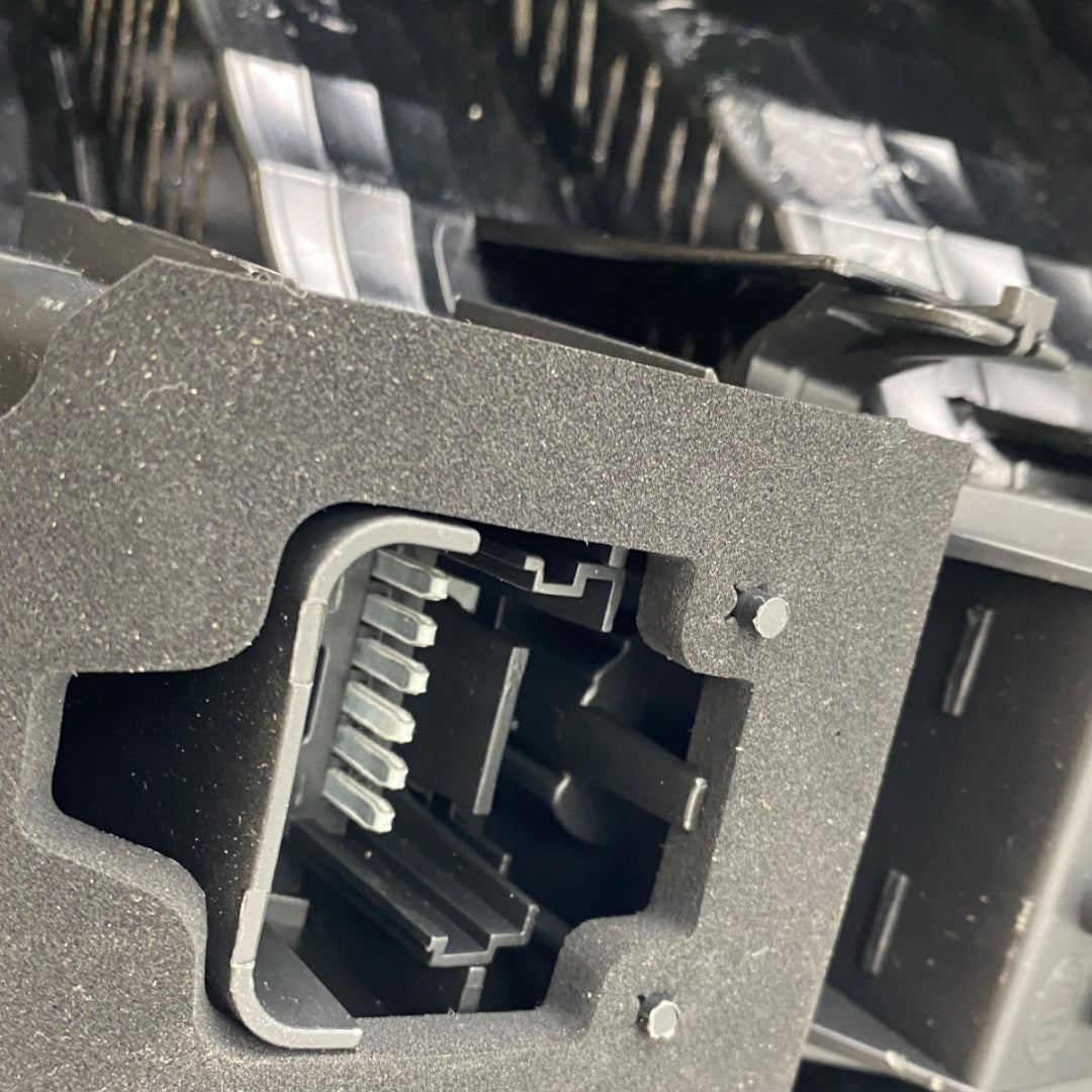 Pièce d'origine Feu arrière gauche pour Renault Scenic II 8200493374
