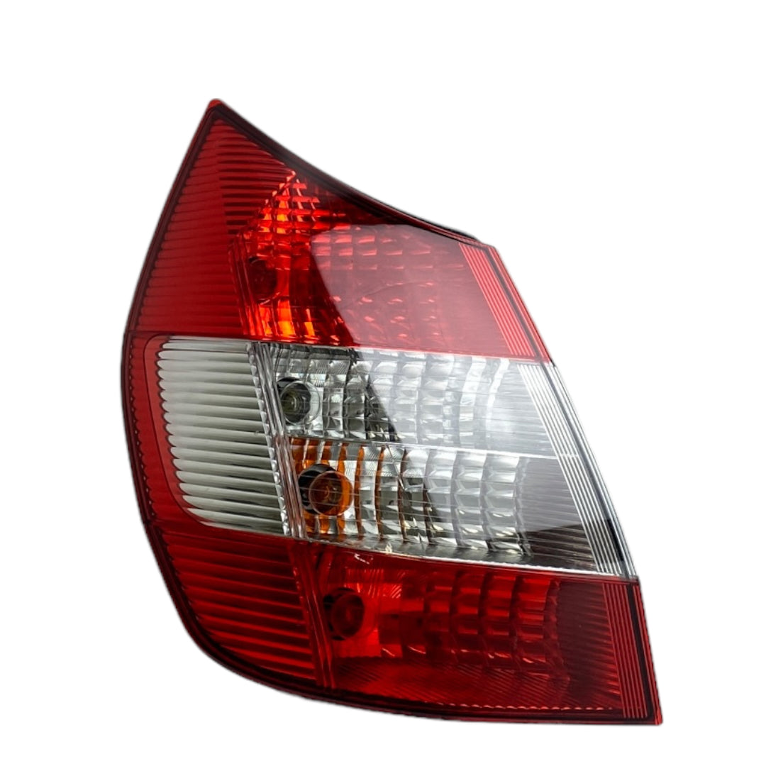 Pièce d'origine Feu arrière gauche pour Renault Scenic II 8200493374