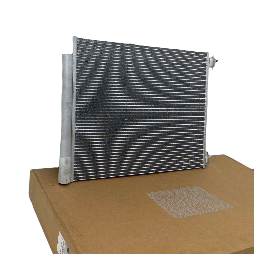 Pièce d'origine Condenseur de climatisation pour Renault 921004063R