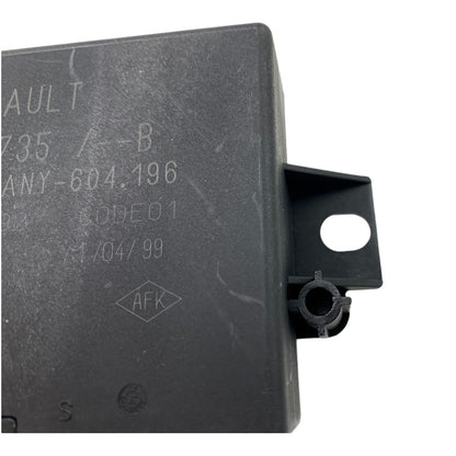 Pièce d'origine Calculateur PDC pour Renault Trafic II Opel Vivaro A Nissan Primastar 8200951735