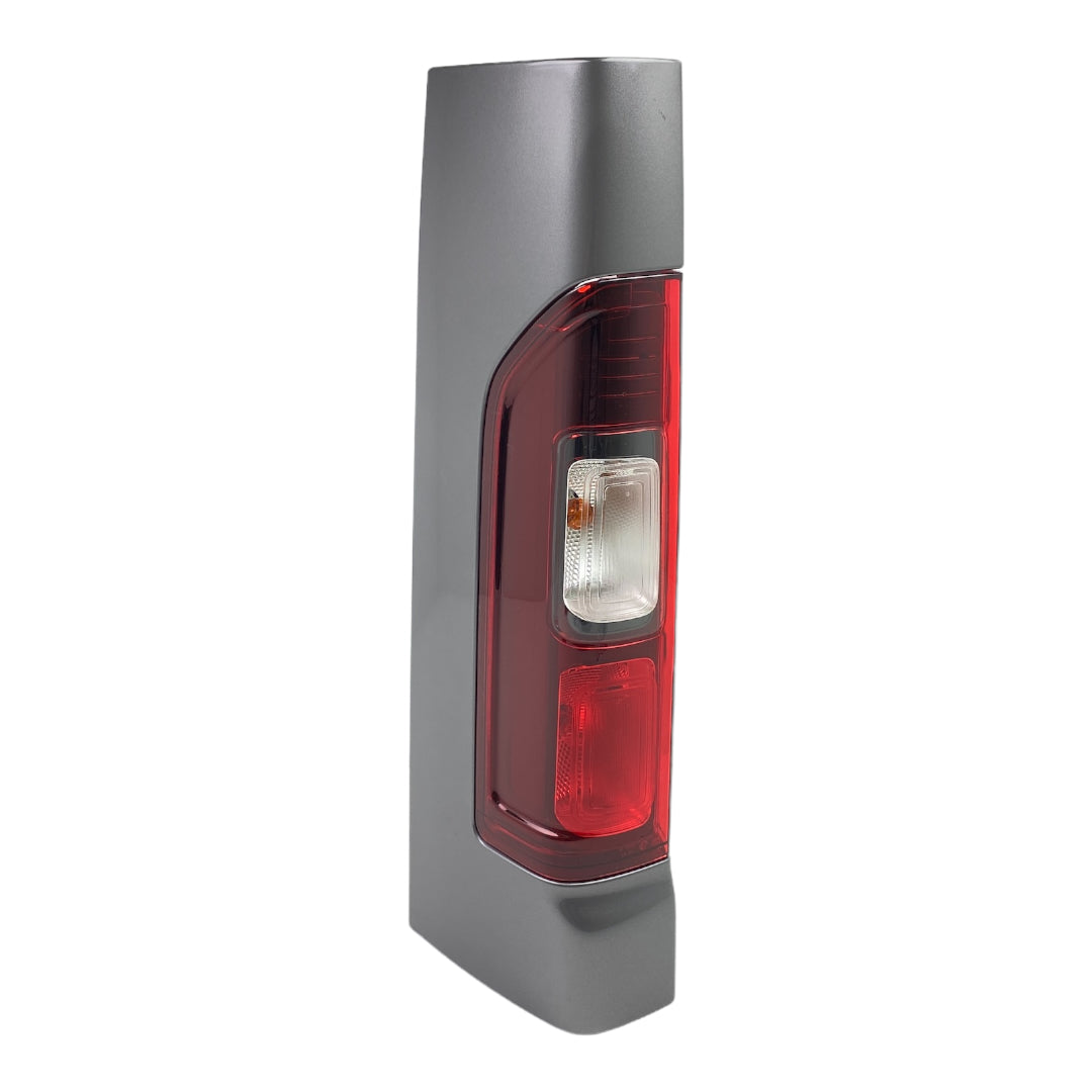 Feu arrière gauche Renault Trafic III Opel Vivaro b Fiat talento nv300 , 265A64536R
