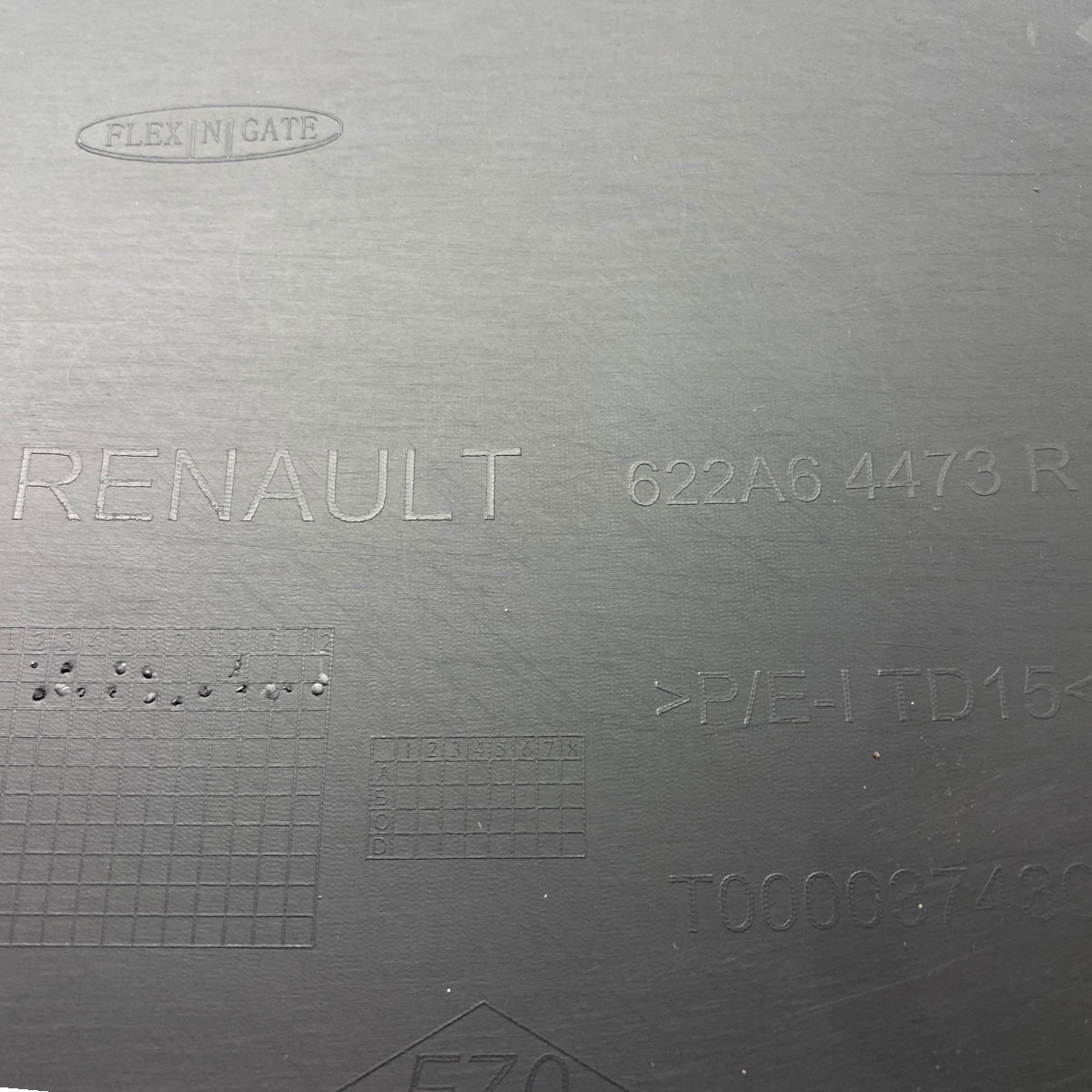 Pièce d'origine cache d'entrée d'air de pare-chocs pour Renault Captur II Symbioz 622A64473R.