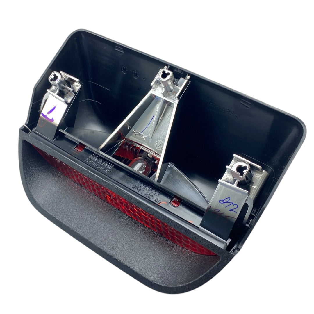 Pièce d’origine — Troisième feu stop Dacia Duster I – 265908454R – Neuf OE