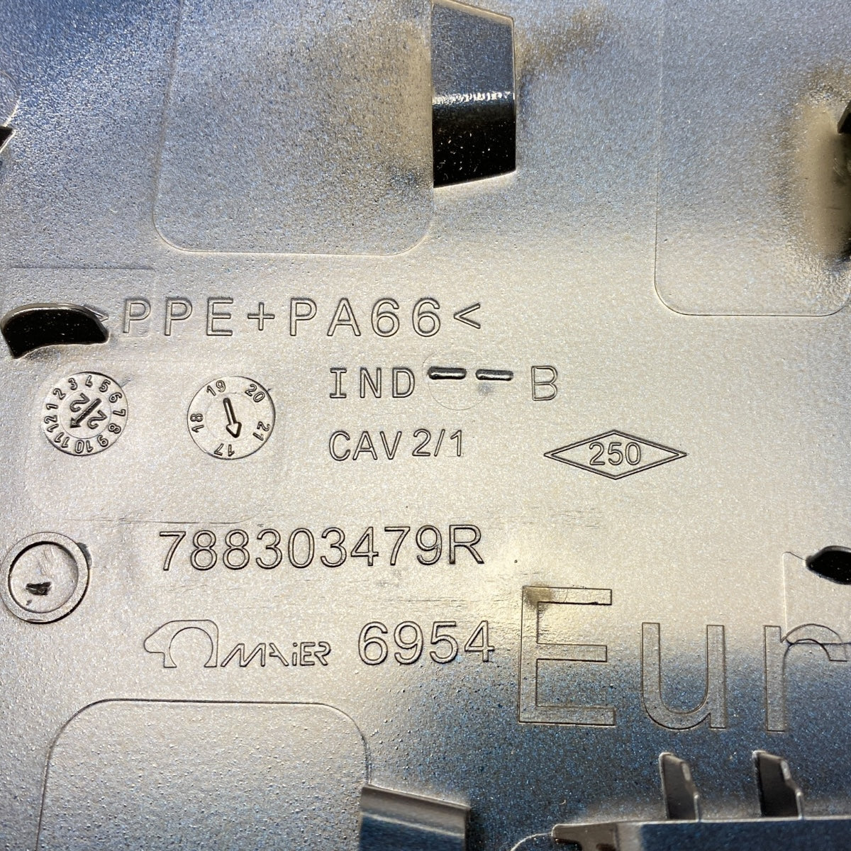 Trappe à carburant pour Renault Grand Scénic IV — vue 12