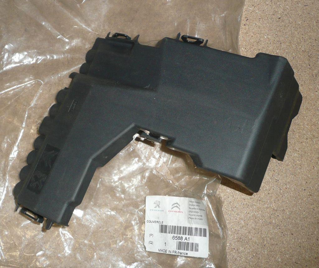 COUVERCLE BOITE A FUSIBLES.CITROEN DS4,DS5 6588.A1 6588A1.