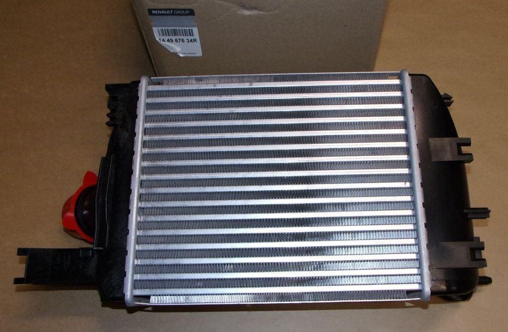 RADIATEUR D'AIR DACIA DUSTER 144967634R.