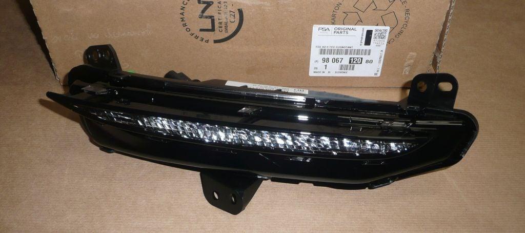 FEU DE JOUR LED PEUGEOT 308 DROITE 9806712080.