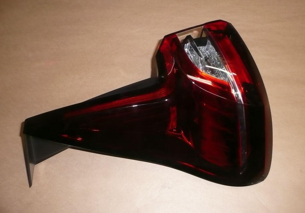 FEU ARRIERE RENAULT SCENIC IV GAUCHE 265556150R.