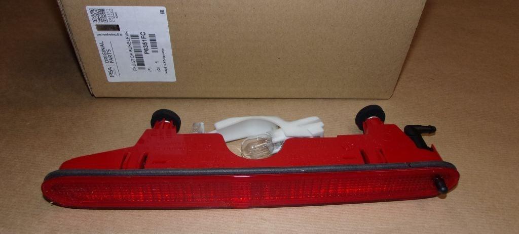 FEU DE STOP CITROEN BERLINGO III 6351.FC 6351FC.