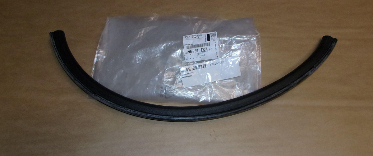 SUPPORT RADIATEUR PEUGEOT 308 9676912880.