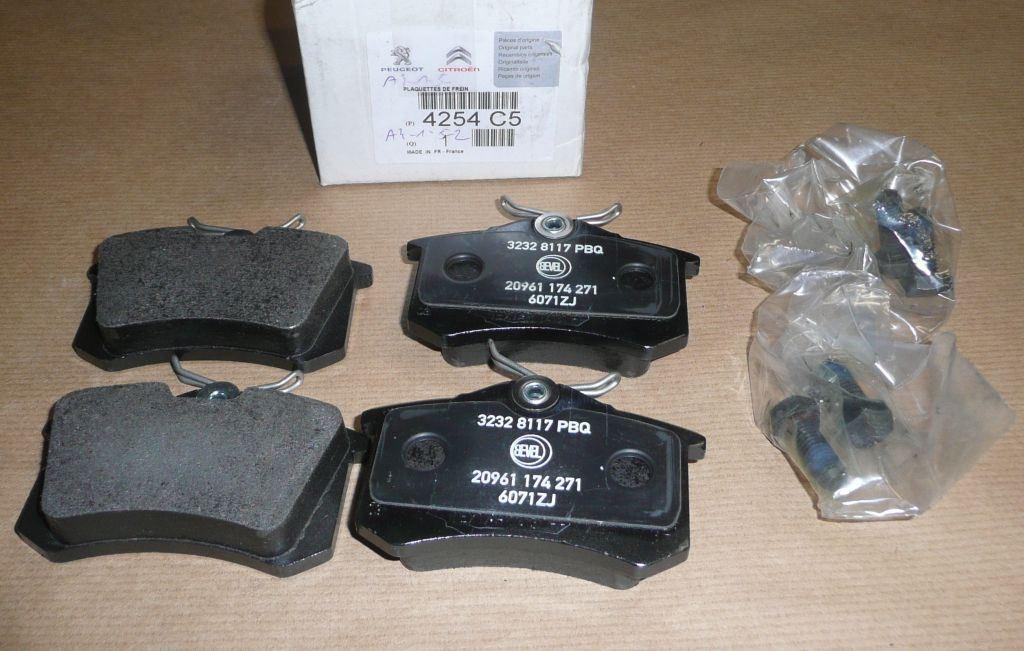 PLAQUETTE DE FREIN.CITROEN C3,C3 PICASSO,DS3,PEUGEOT 4254.C5 4254C5.