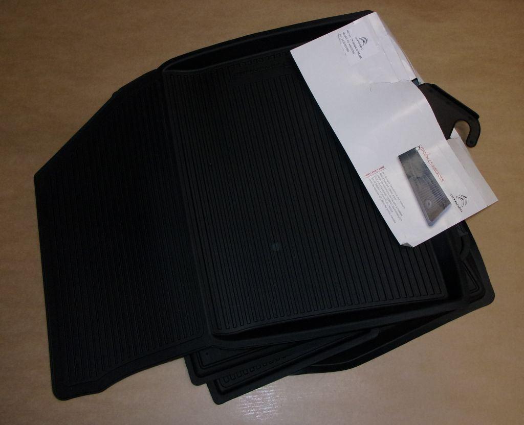 TAPIS EN CAOUTCHOUC COMPLET.CITROEN C5 AIRCROS 1635055380.