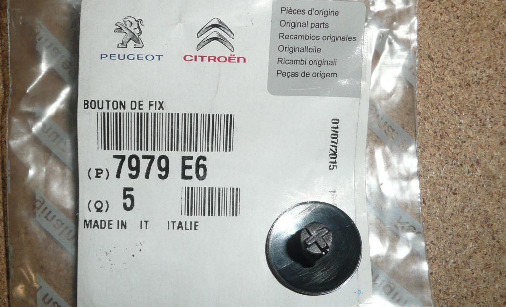 AGRAFE DE PLANCHER CITROEN JUMPER III 7979.E6 7979E6.