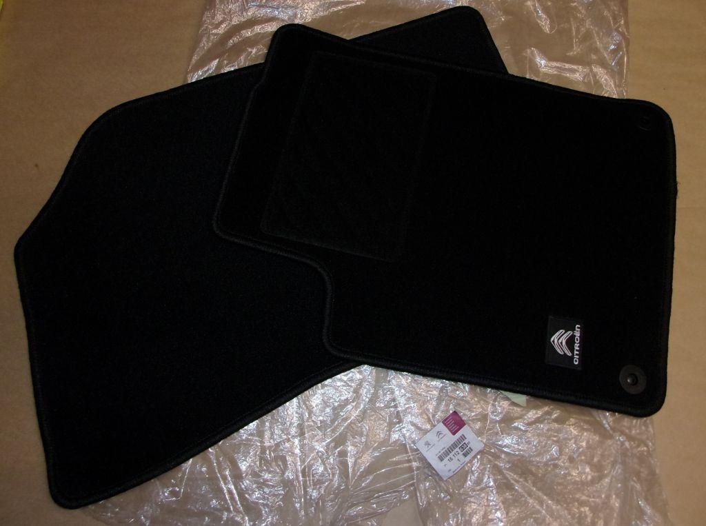 TAPIS EN VELOUR CITROEN C3 II 1611263880.