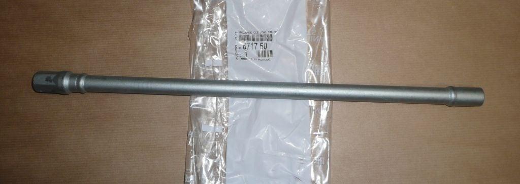 RALLONGE DE CLE POUR ROUE DE SECOURS.PEUGEOT 5 6717.50 671750.