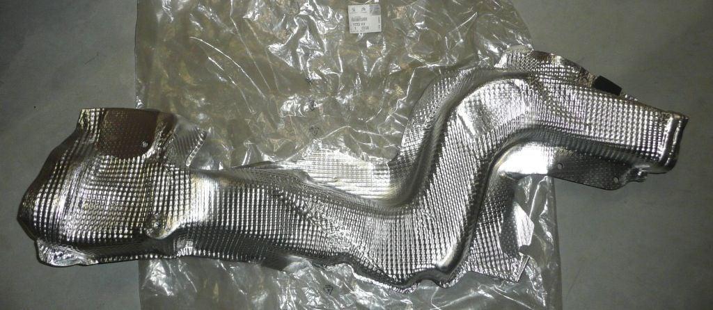 COUVERCLE DU SYSTEME D'ÉCHAPPEMENT.CITROEN C3 1723.HV 1723HV.