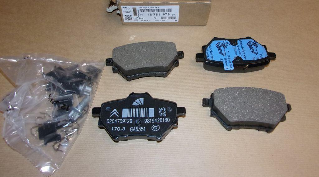 PLAQUETTE DE FREIN.CITROEN C4 PICASSO PEUGEOT 308,30 1678167980.