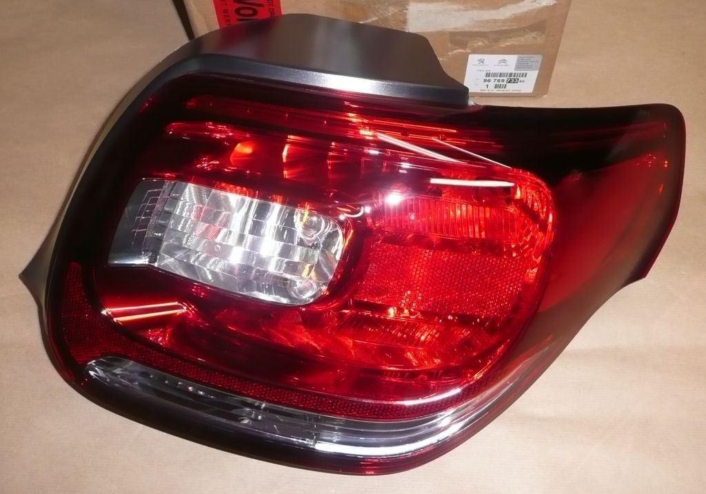 FEU ARRIERE CITROEN DS3 DROITE 9676973380.