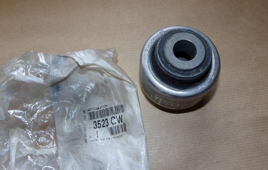 SILENTBLOCK DE TRIANGLE CITROEN BERLINGO III,PEUGEOT 3523.CW 3523CW.