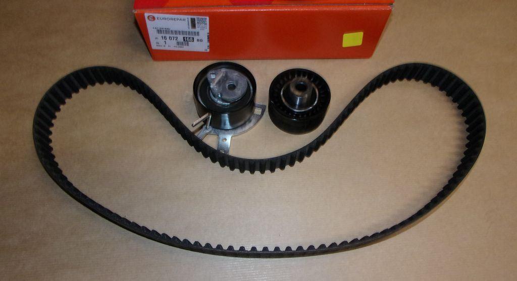 KIT DISTRIBUTION.CITROEN C5,C6,C8 PEUGEOT 508,607 2. 1607216880.