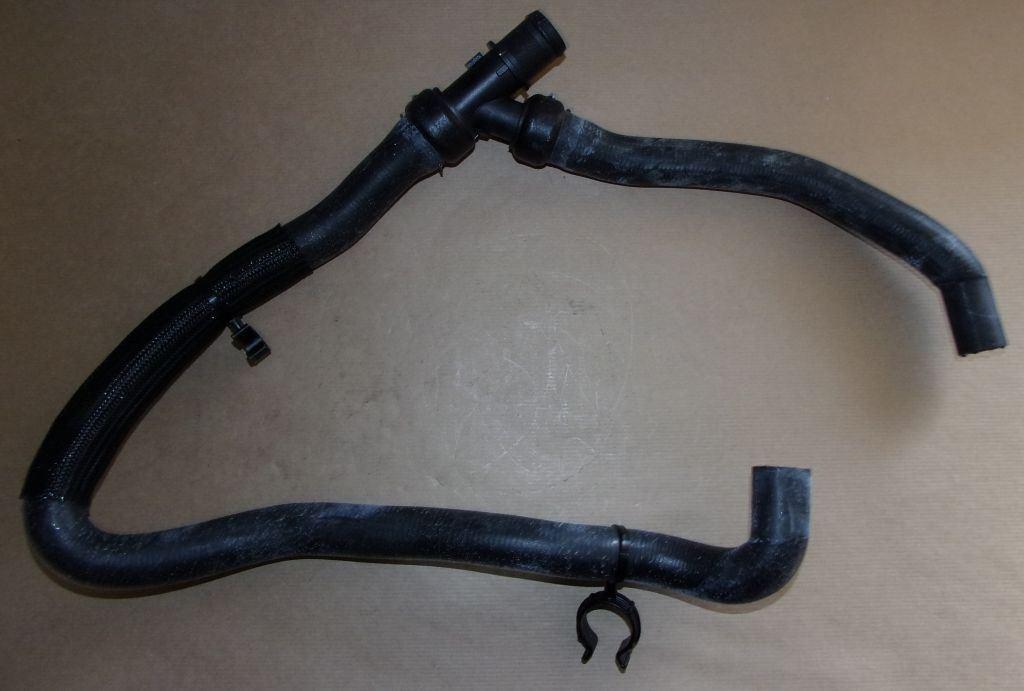 TUYAU DE REFROIDISSEMENT RENAULT MEGANE III 1. 271A34089R.
