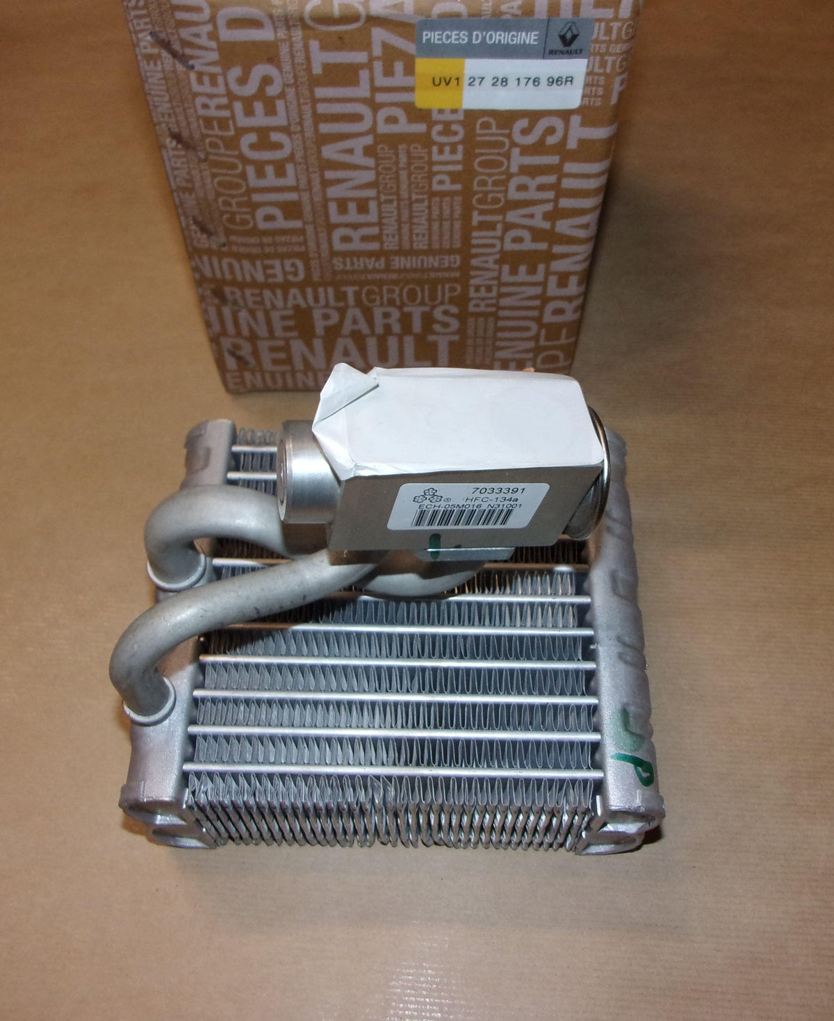 EVAPORATEUR DE CLIMATISATION AIR CONDITI 272817696R.