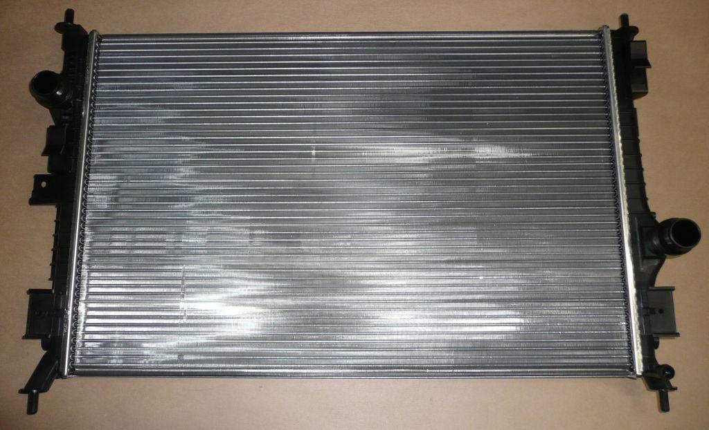 RADIATEUR D'EAU PEUGEOT 5008 II 9809141780.